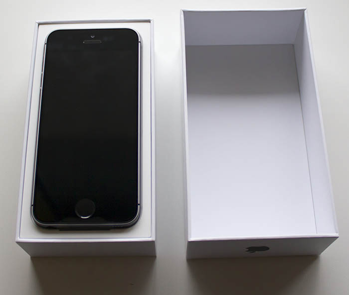 Apple iPhone SE