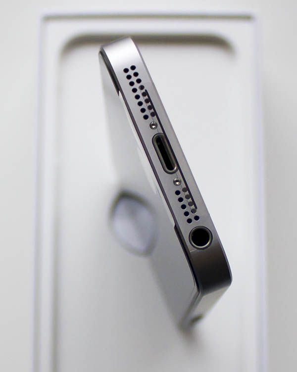 Apple iPhone SE