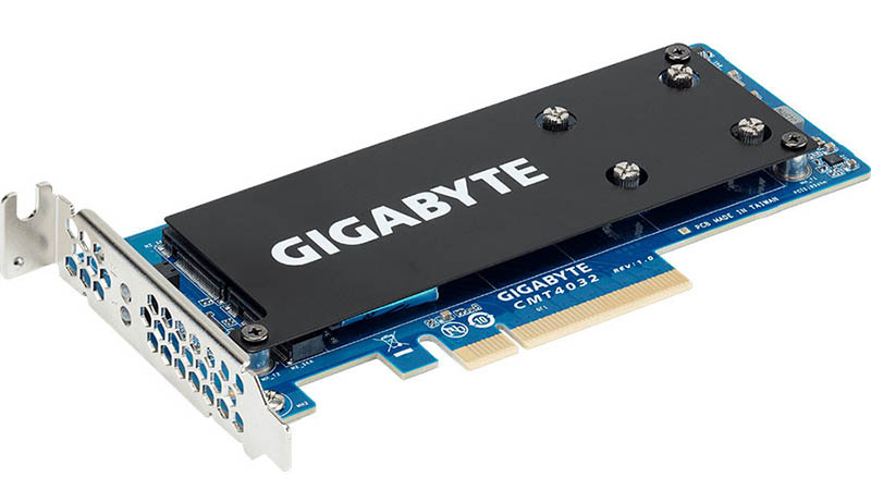 GIGABYTE CMT4032 M.2 PCIe