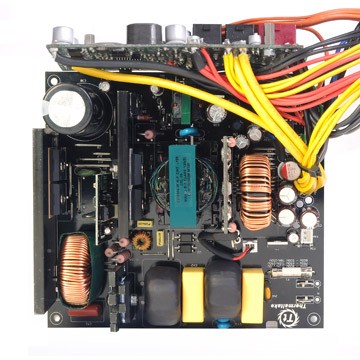 Thermaltake SMART M750W